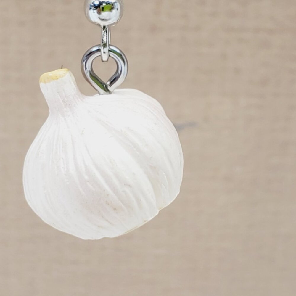 Garlic Bulb Earrings For the Gardening Enthusiast (5141)